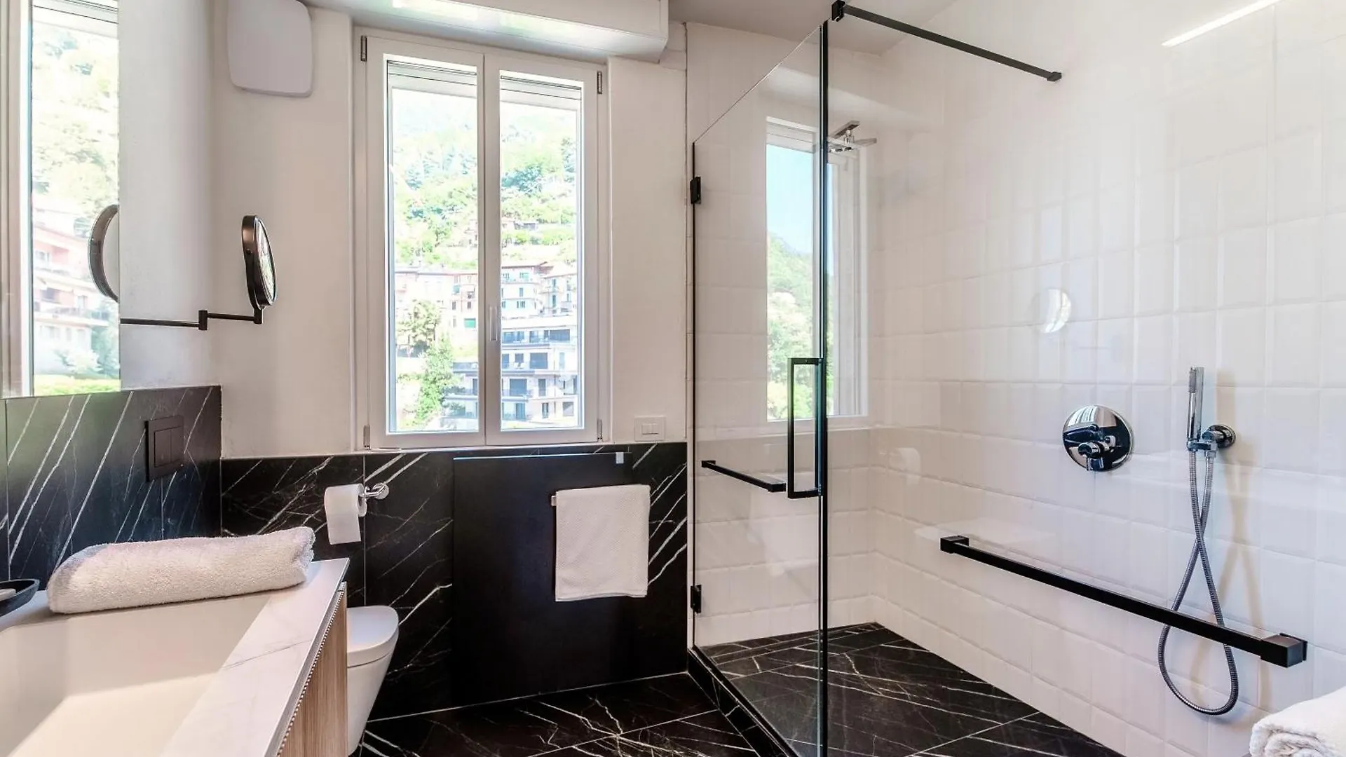 Luxury Attic 88 On Lake Como - By Breva Collections 블레비오 0*,  이탈리아