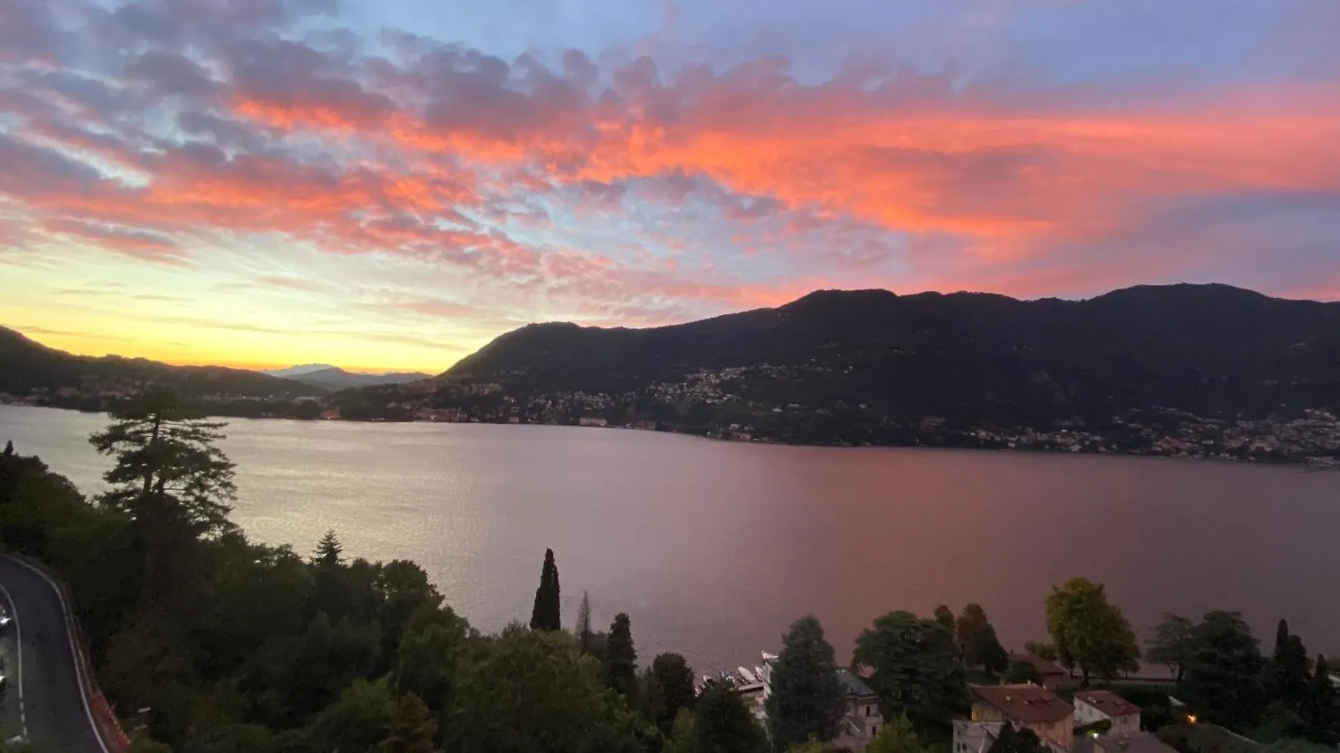Διαμέρισμα Luxury Attic 88 On Lake Como - By Breva Collections Blevio